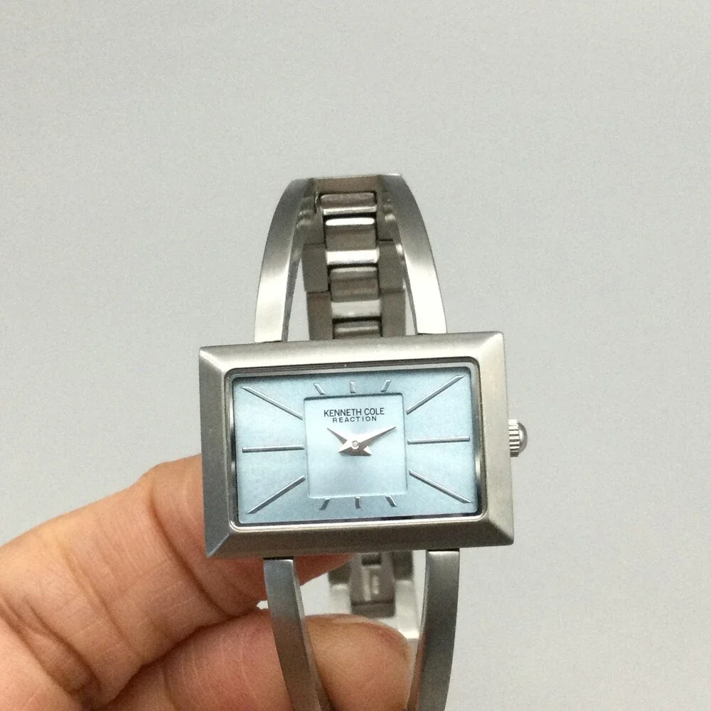 Kenneth Cole Reaction Womens Watch 28mm Blue Stainless KC4357 New Battery 7.25